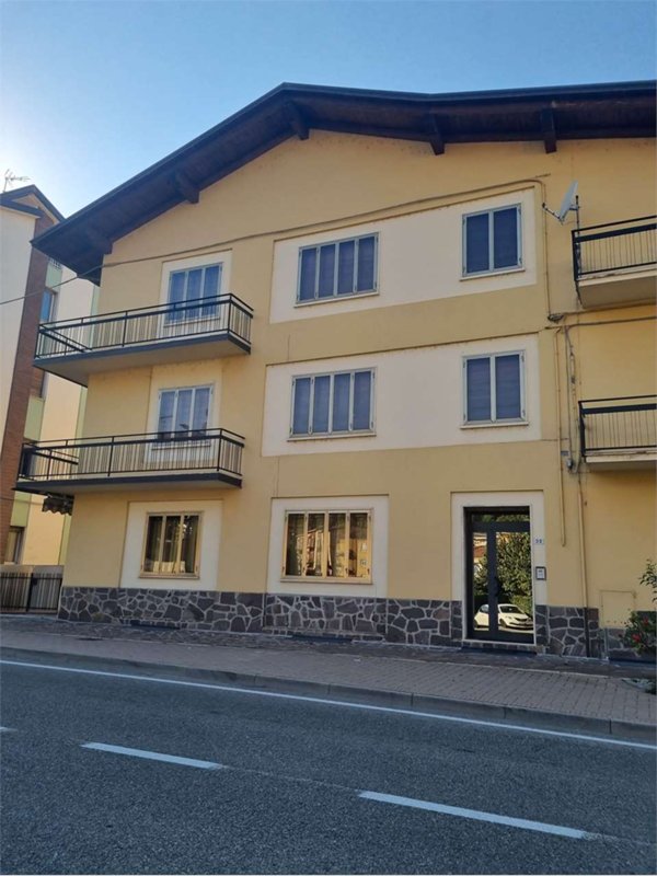 appartamento in vendita a Lonato del Garda in zona Bettola