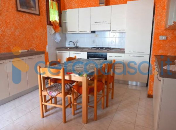 casa indipendente in vendita a Lonato del Garda in zona Lido