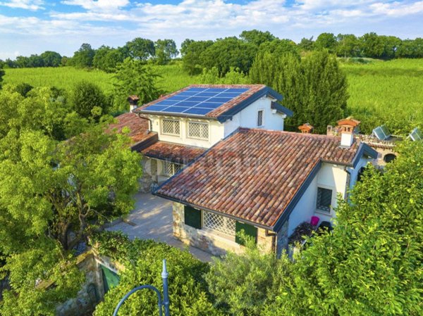 casa indipendente in vendita a Lonato del Garda