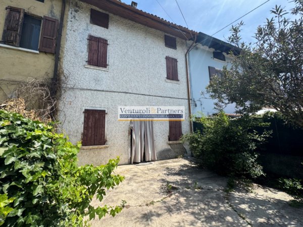 casa indipendente in vendita a Lonato del Garda