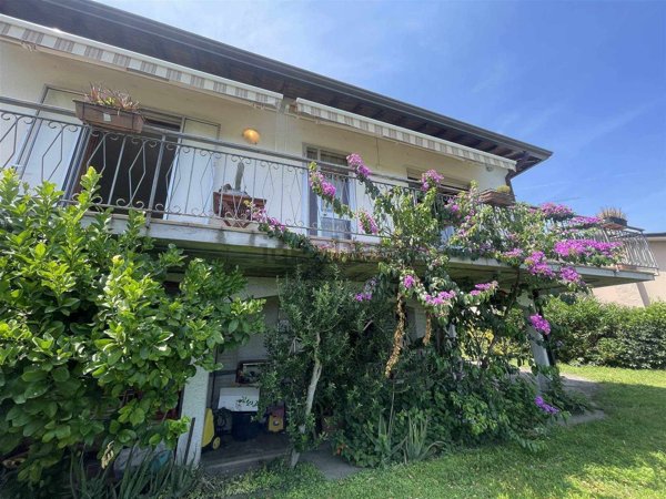 casa indipendente in vendita a Lonato del Garda