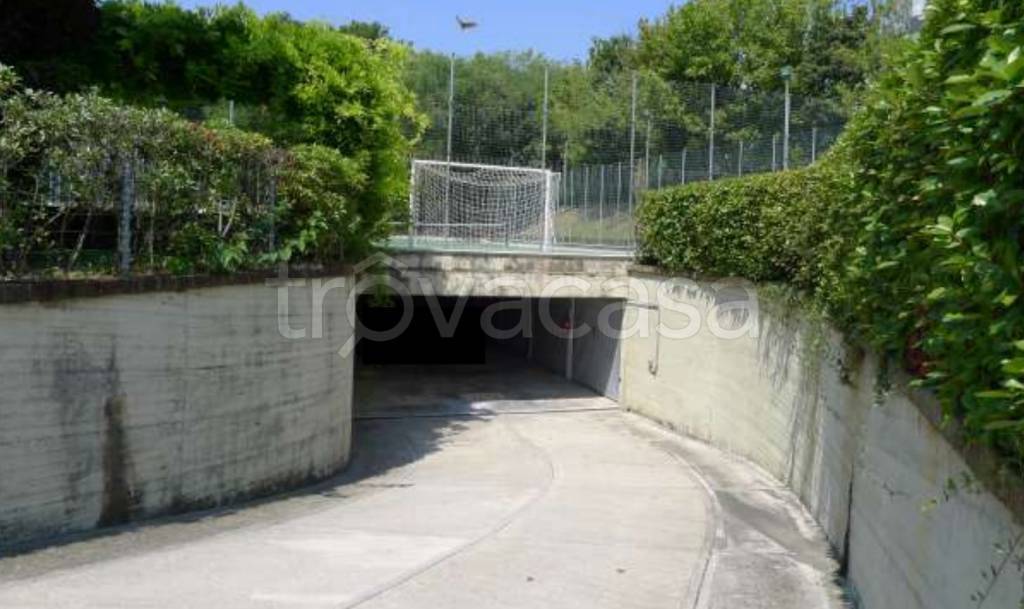 casa indipendente in vendita a Lonato del Garda