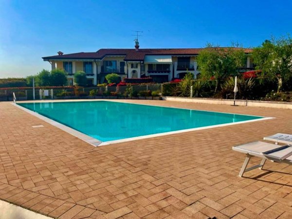 appartamento in vendita a Lonato del Garda in zona Sedena