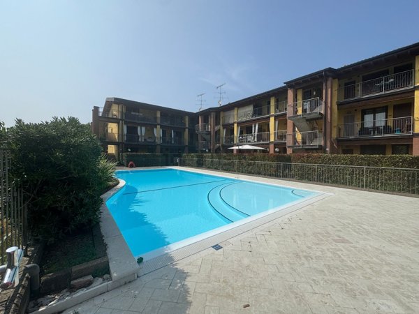 appartamento in vendita a Lonato del Garda in zona Bettola