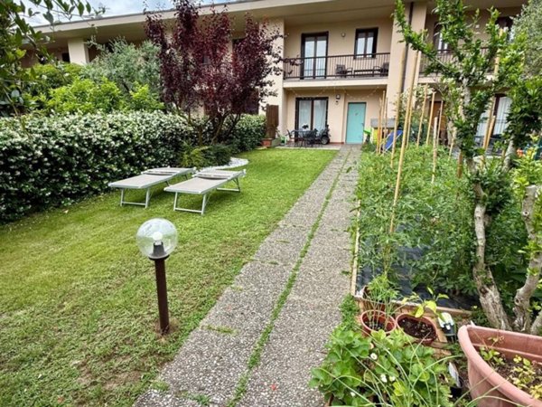casa indipendente in vendita a Lonato del Garda