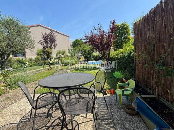 casa indipendente in vendita a Lonato del Garda