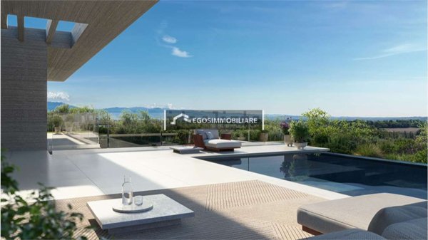 casa indipendente in vendita a Lonato del Garda