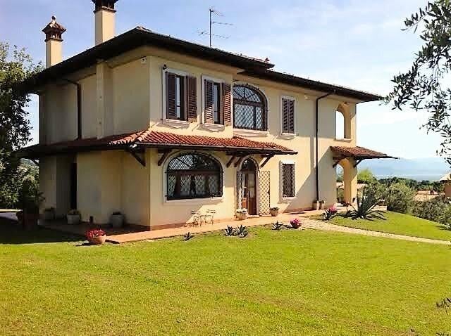 casa indipendente in vendita a Lonato del Garda in zona Barcuzzi