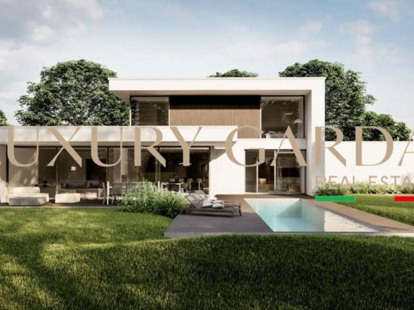 casa indipendente in vendita a Lonato del Garda