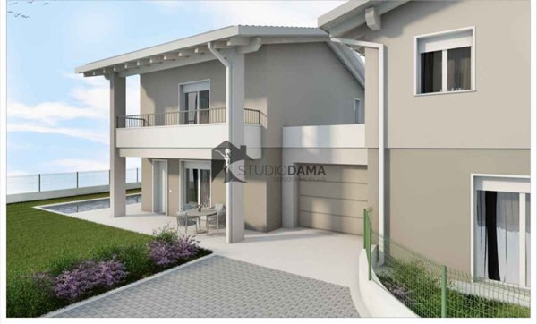 casa indipendente in vendita a Lonato del Garda