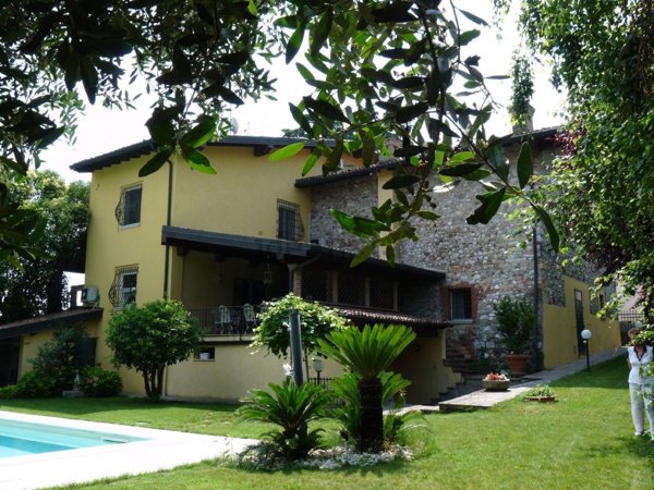 casale in vendita a Lonato del Garda