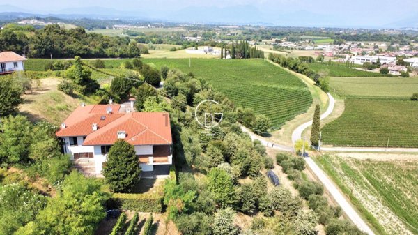 casa indipendente in vendita a Lonato del Garda