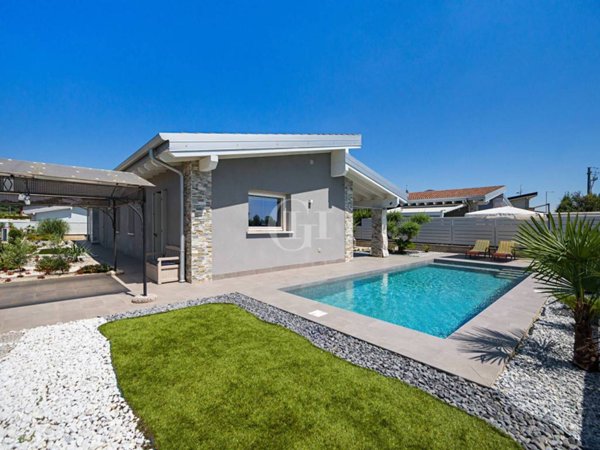 casa indipendente in vendita a Lonato del Garda