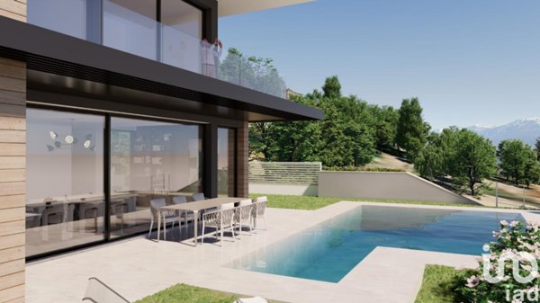 casa indipendente in vendita a Lonato del Garda