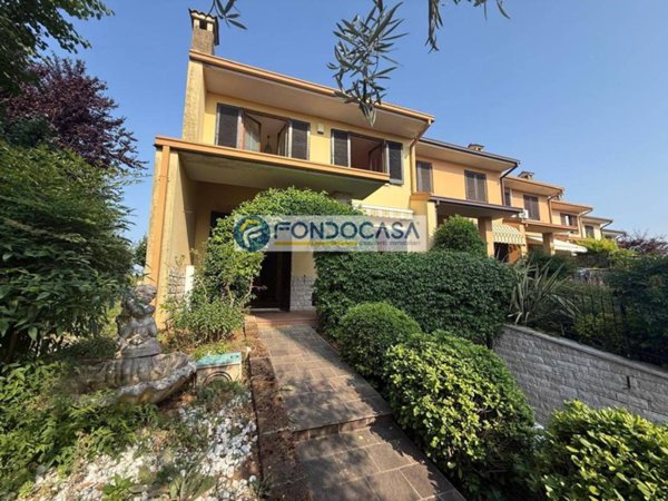 casa indipendente in vendita a Lonato del Garda