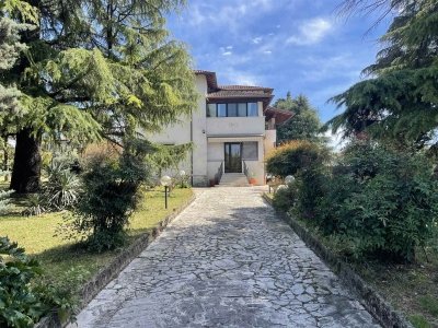 casa indipendente in vendita a Lonato del Garda