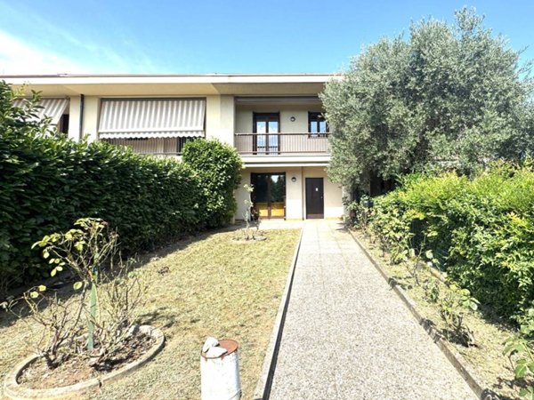 casa indipendente in vendita a Lonato del Garda