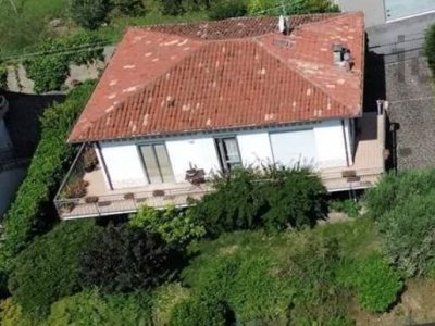 casa indipendente in vendita a Lonato del Garda