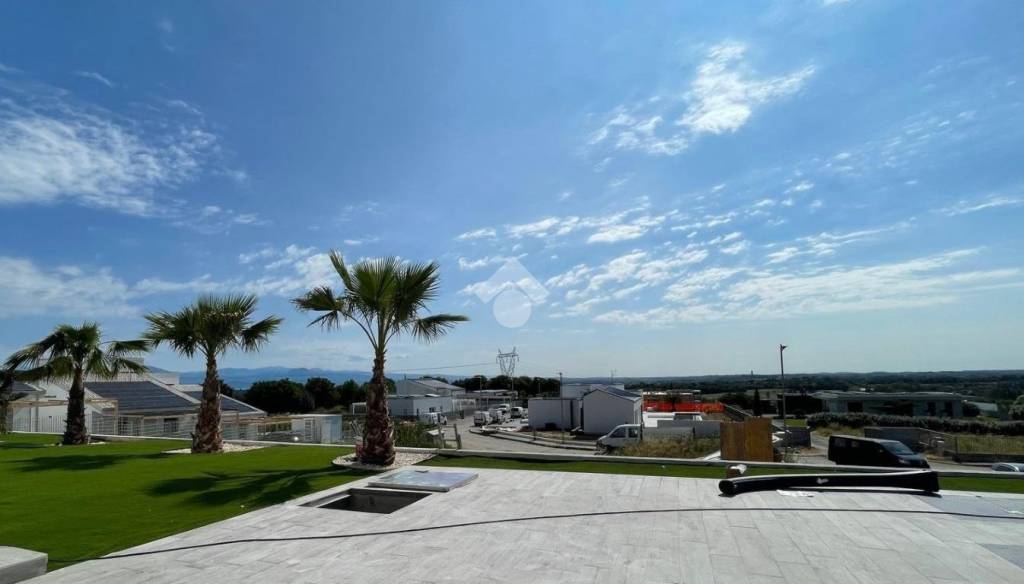 casa indipendente in vendita a Lonato del Garda