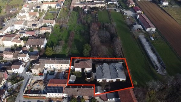 appartamento in vendita a Lonato del Garda in zona Esenta