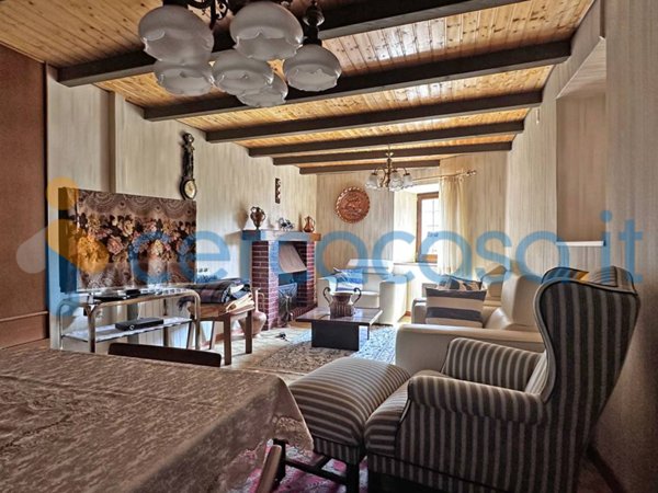 casa indipendente in vendita a Lonato del Garda in zona Bettola