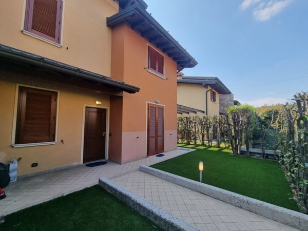 casa indipendente in vendita a Lonato del Garda