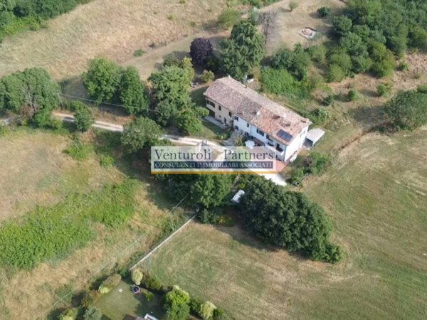 casa indipendente in vendita a Lonato del Garda