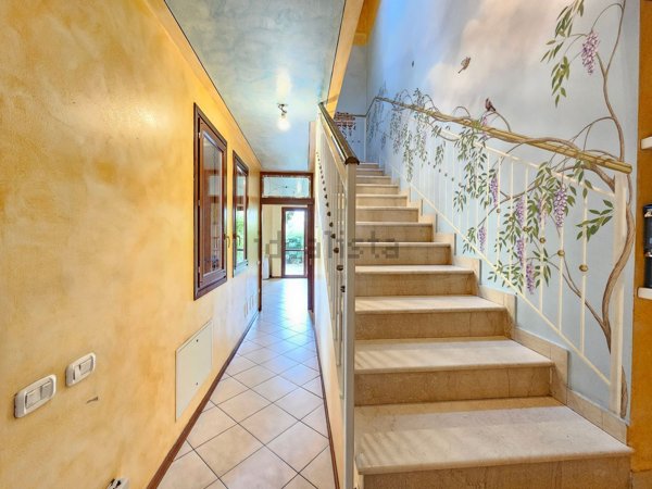 casa indipendente in vendita a Lonato del Garda