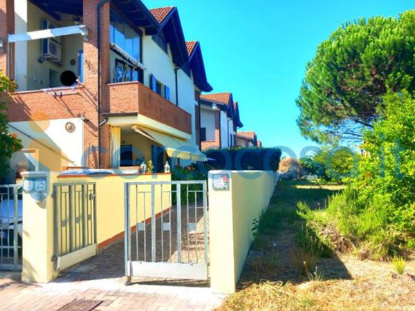 casa indipendente in vendita a Lonato del Garda in zona Lido