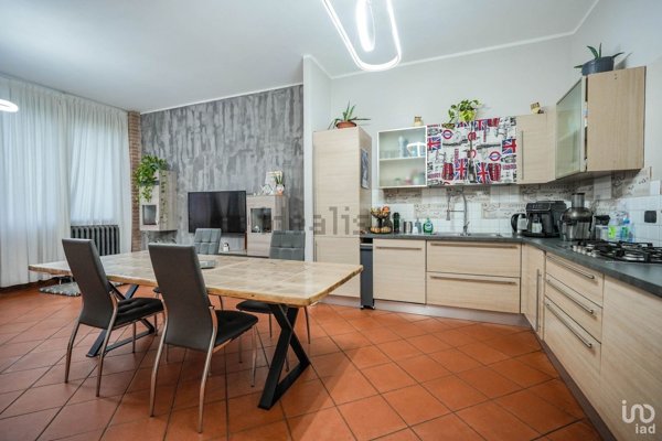 casa indipendente in vendita a Lonato del Garda