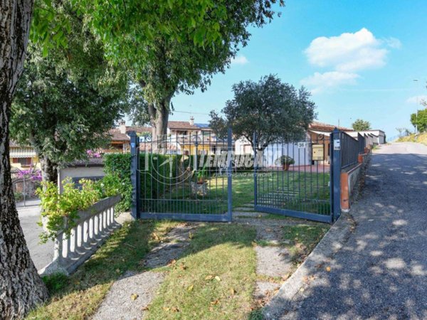 casa indipendente in vendita a Lonato del Garda