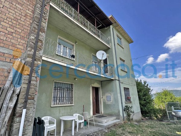 casa indipendente in vendita a Lonato del Garda in zona Bettola