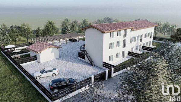 appartamento in vendita a Lonato del Garda in zona Castel Venzago