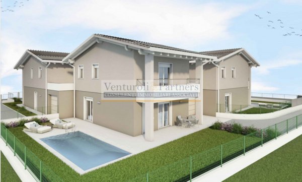 casa indipendente in vendita a Lonato del Garda