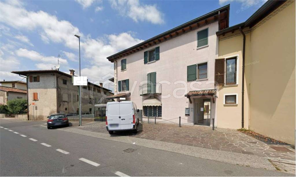 locale commerciale in vendita a Lonato del Garda
