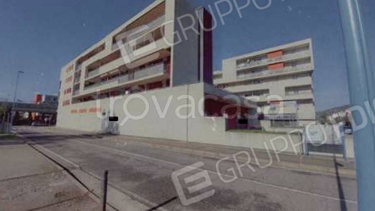 appartamento in vendita a Lonato del Garda in zona San Polo