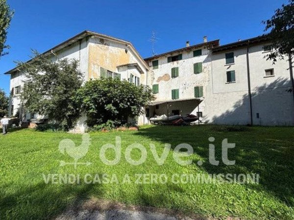 casale in vendita a Lonato del Garda in zona Maguzzano