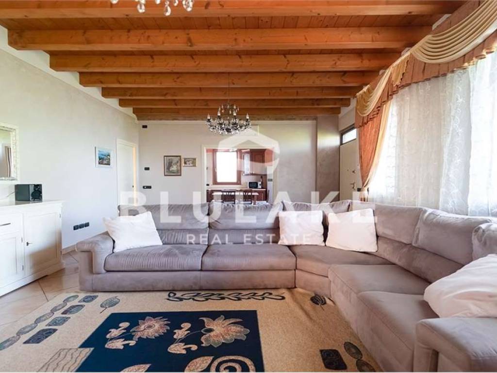 casa indipendente in vendita a Lonato del Garda