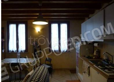 appartamento in vendita a Lonato del Garda in zona Esenta