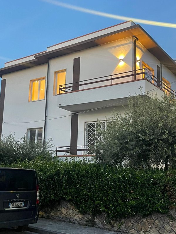 appartamento in vendita a Lonato del Garda in zona Lido