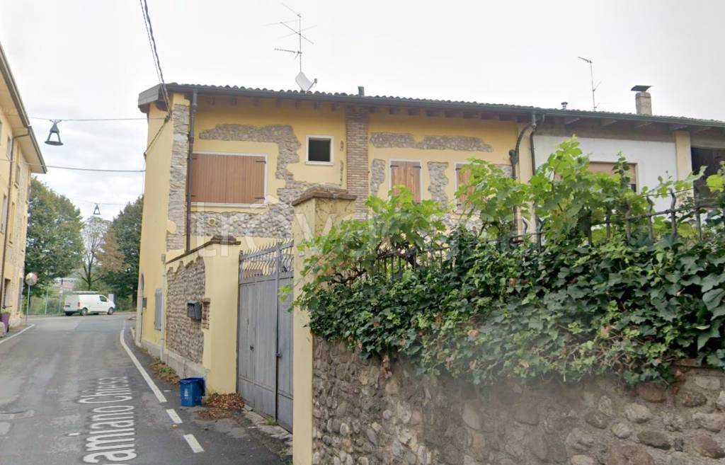 appartamento in vendita a Lonato del Garda in zona Esenta