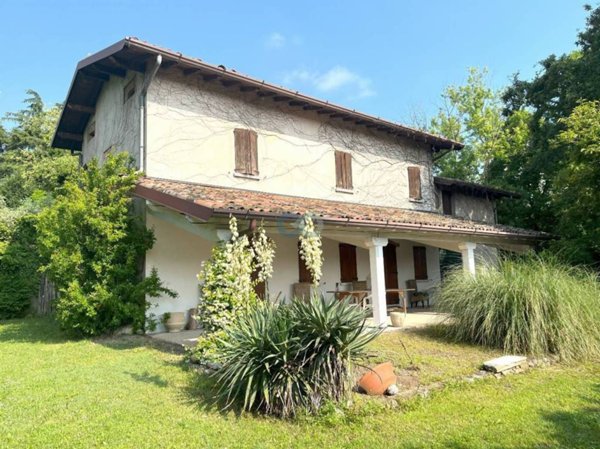 casa indipendente in vendita a Lonato del Garda in zona San Cipriano