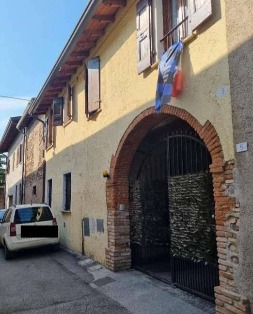 appartamento in vendita a Lonato del Garda in zona Esenta