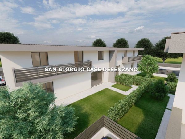 casa indipendente in vendita a Lonato del Garda
