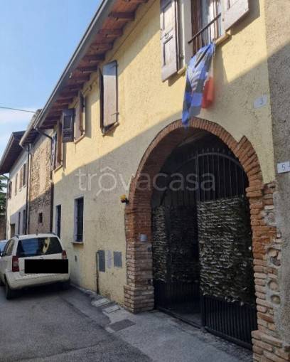 casa indipendente in vendita a Lonato del Garda in zona Esenta