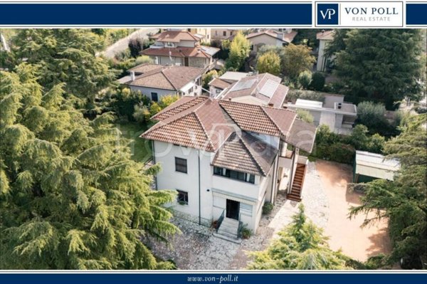 casa indipendente in vendita a Lonato del Garda