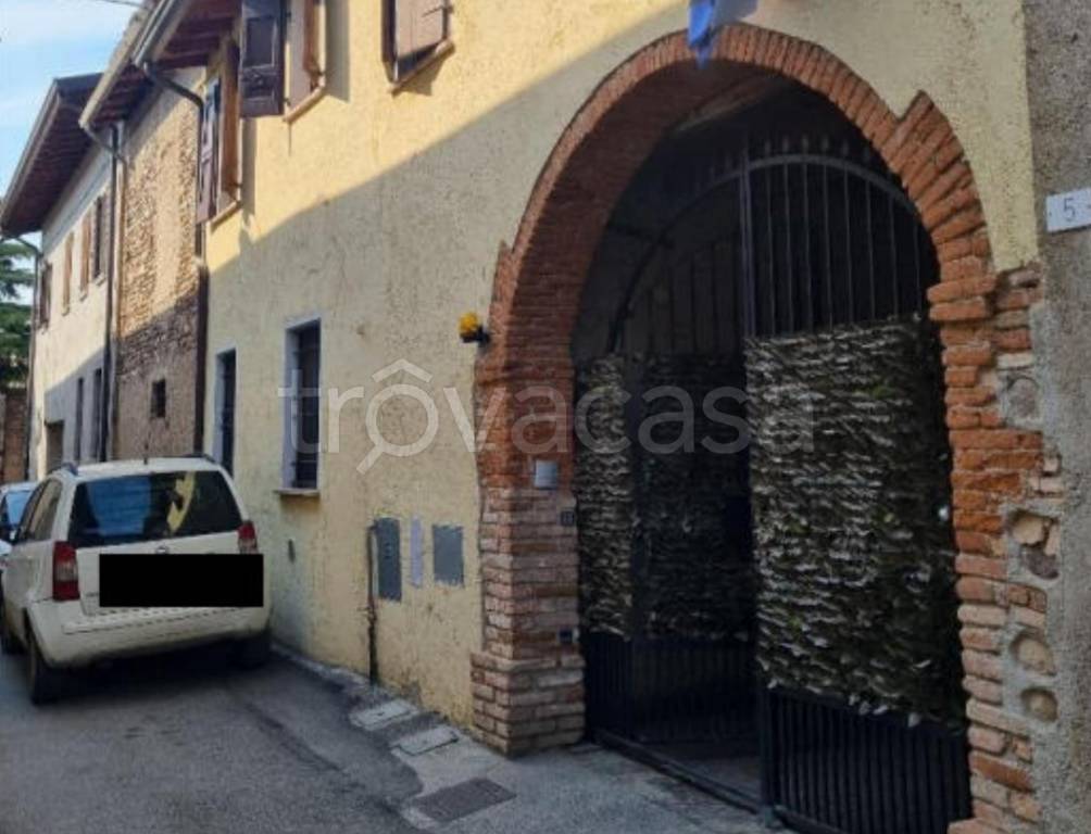 casa indipendente in vendita a Lonato del Garda