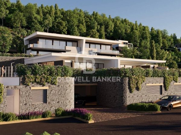 casa indipendente in vendita a Lonato del Garda in zona Barcuzzi