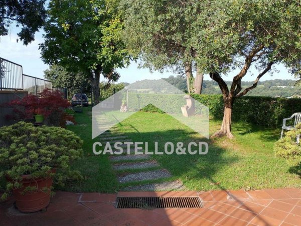 casa indipendente in vendita a Lonato del Garda