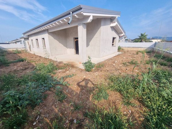 casa indipendente in vendita a Lonato del Garda